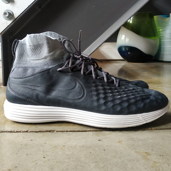 2/$80 Nike Lunar Magista II Flyknit - Picture 2 of 7
